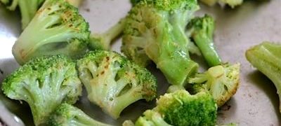 Gratin de conopida, broccoli si branza maturata