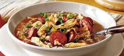 Gumbo de Louisiana cu fructe de mare