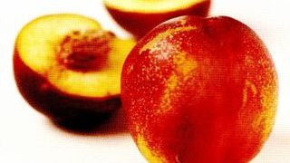 Nectarine coapte