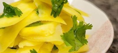 Salata de mango