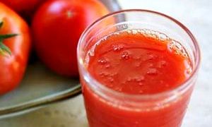 Cucumber and tomatoe juice