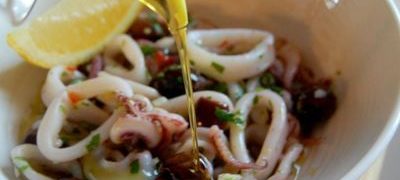 Salata aromata de fructe de mare