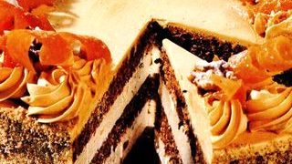 Tort cu crema de caramel